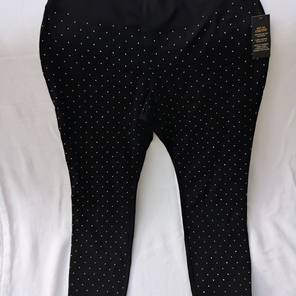 BOLD elements Black Leggings with Silver Accents
